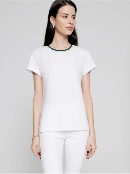 Белая футболка с сияющей вышивкой LD 1107 Белая футболка с сияющей вышивкой LD 1107