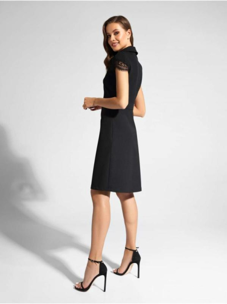 Платье приталенного силуэта с фактурным кружевом LPL 1038