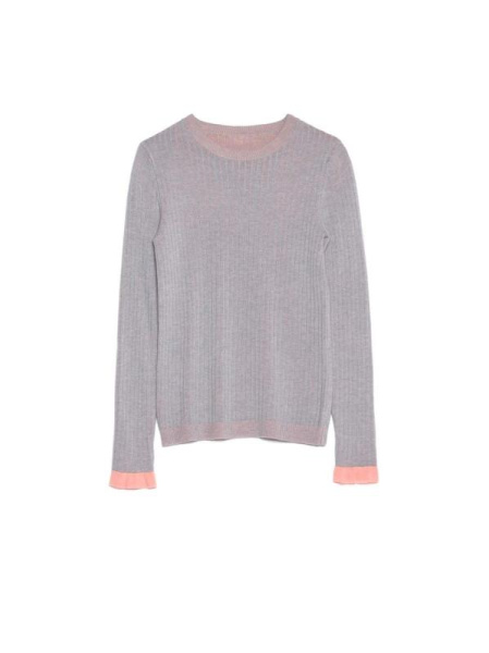 Стильный  вязаный  джемпер в рубчик с рюшами LDK 063