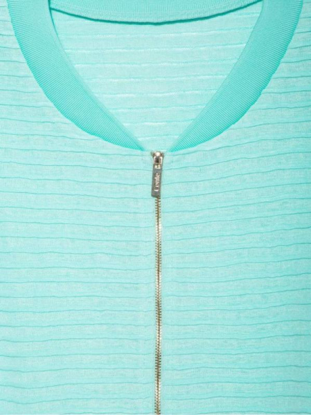 Ультракомфортный фактурный бомбер на молнии LJ 902